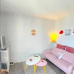 Calme, 2 Chambres, Balcon & Vue Degagee オーリヤック