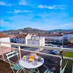 Calme, 2 Chambres, Balcon & Vue Degagee