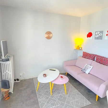 Calme, 2 Chambres, Balcon&vue Dégagée Appartamento